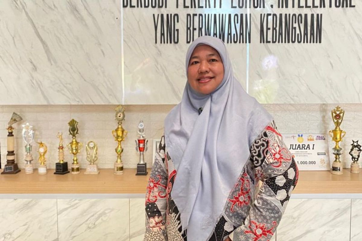 Guru SMPTAG Surabaya ingatkan banjir tak berhenti jika hutan terus ditebang