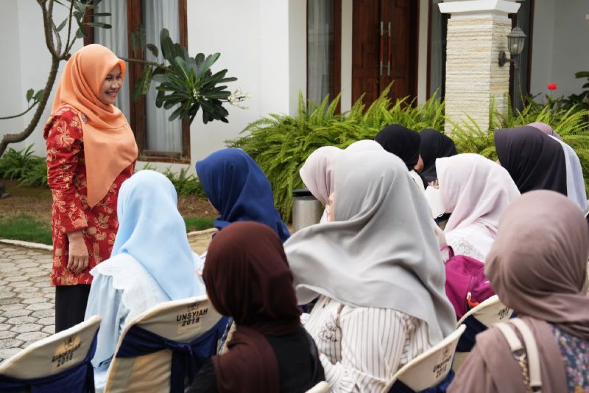 70 mahasiswa USK korban banjir peroleh bantuan dari DWP