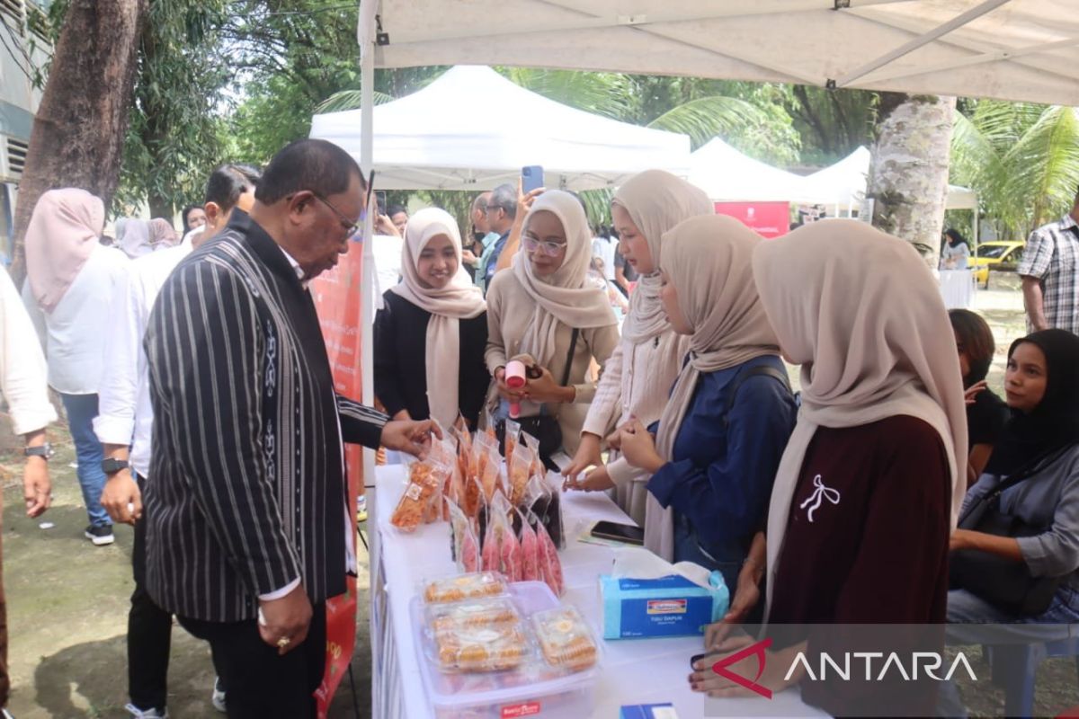 Unpatti pamerkan karya mahasiswa pada perayaan Natal 2025