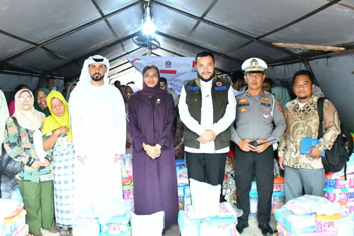 Wali Kota Padang terima kunjungan Wakil Dubes UEA, salurkan bantuan bagi korban bencana