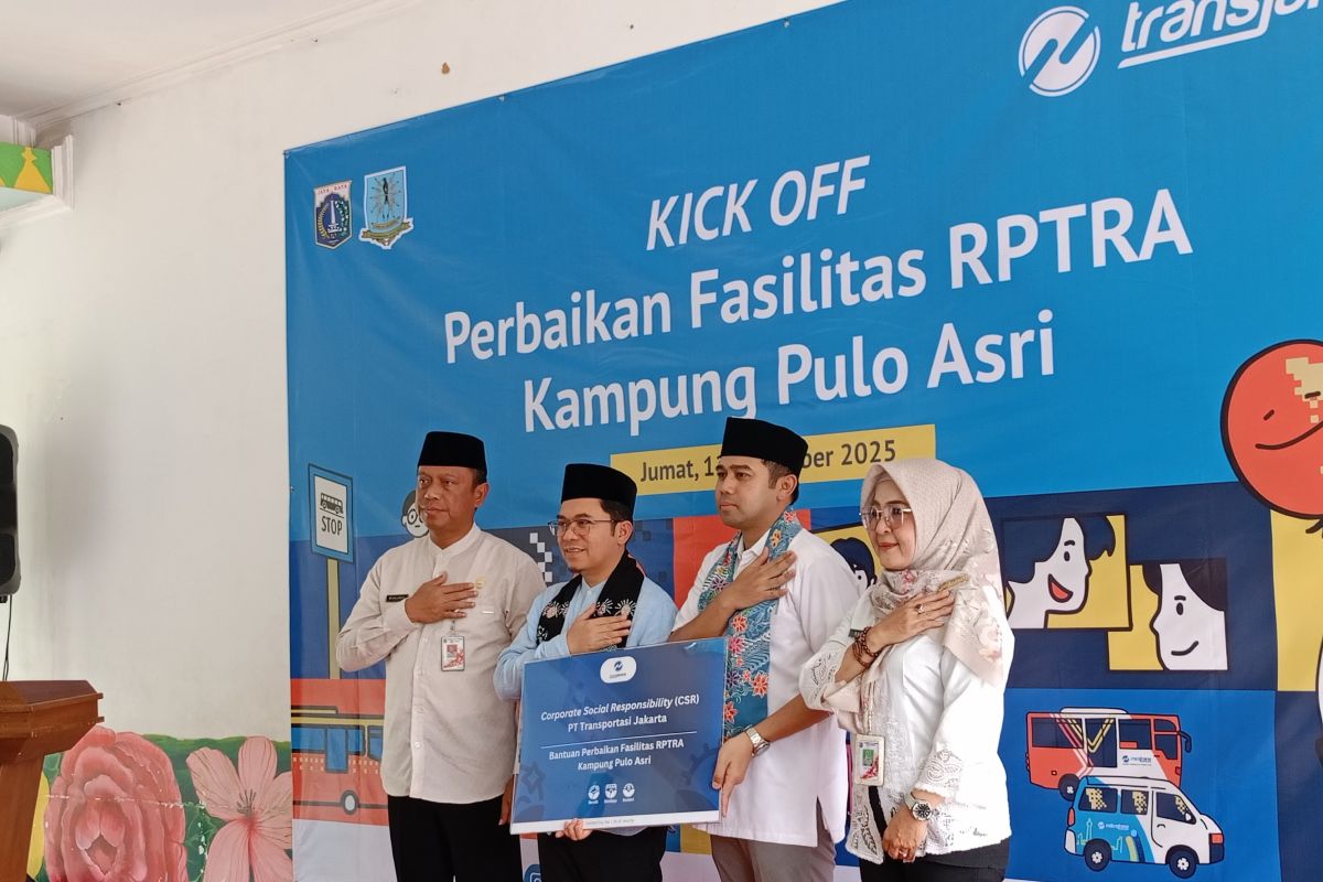 Transjakarta bantu perbaiki fasilitas RPTRA Kampung Pulo Asri