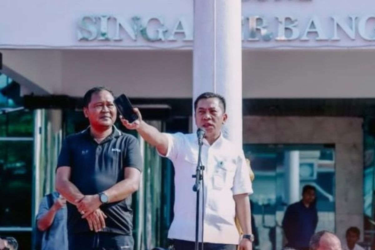 Bupati Karawang tekankan pentingnya keterbukaan informasi publik