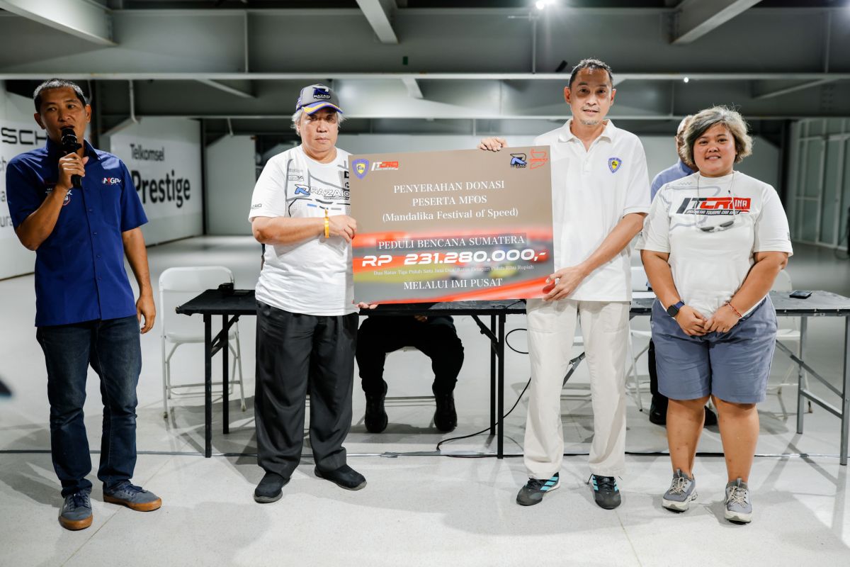 Peserta MFoS Sirkuit Mandalika donasi korban bencana Sumatera