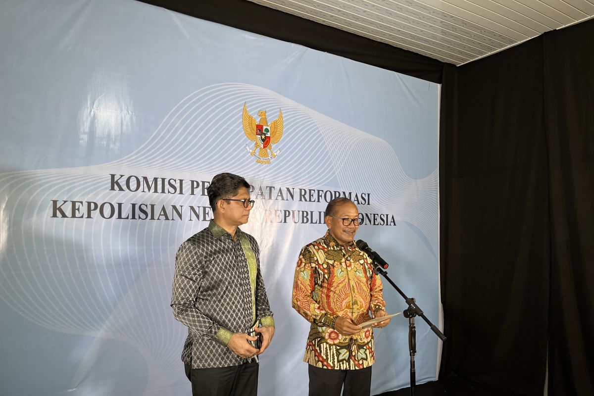 Komisi Reformasi Polri terima masukan dari sembilan kelompok elemen warga Ambon