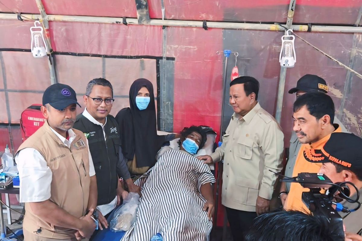 Presiden Prabowo kunjungi Posko Kesehatan milik Pegadaian di Aceh Tamiang