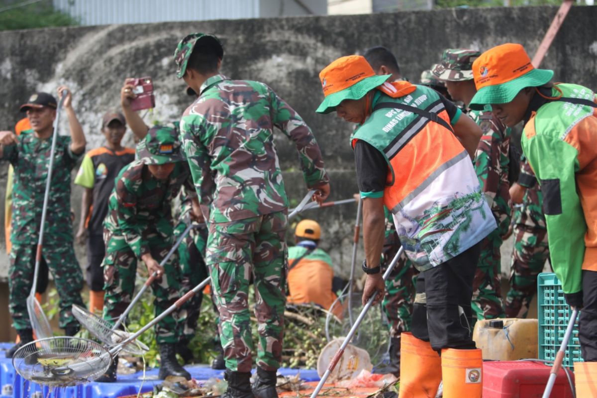 HUT Kodam Jaya, Jakut bersih-bersih waduk dan sungai