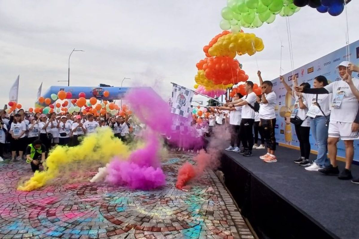 12.000 peserta ikuti 'Paramount Color Walk' di Gading Serpong
