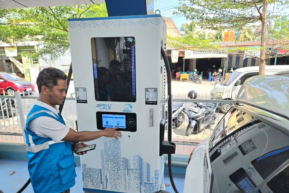 PLN UID Sulselrabar tambah 14 SPKLU  selama 2025