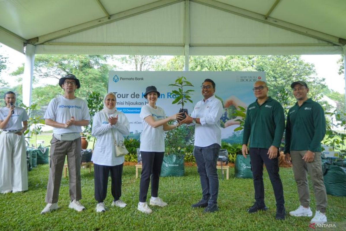 Tour de Kebun Raya Bogor targetkan penanaman ribuan pohon
