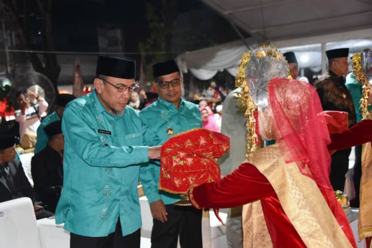 Wawako Padang Hadiri Pembukaan MTQ Nasional ke-41 Provinsi Sumbar di Bukittinggi