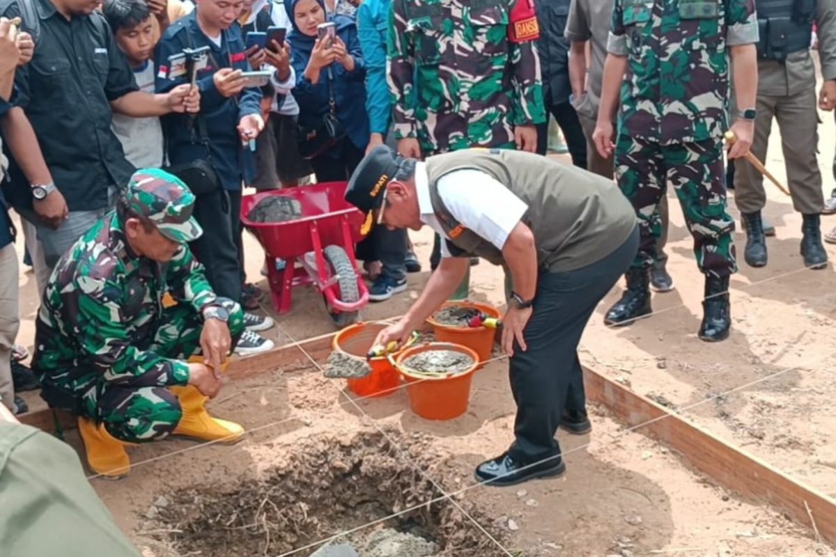Pemerintah mulai bangun Huntara untuk korban banjir di Padang Pariaman