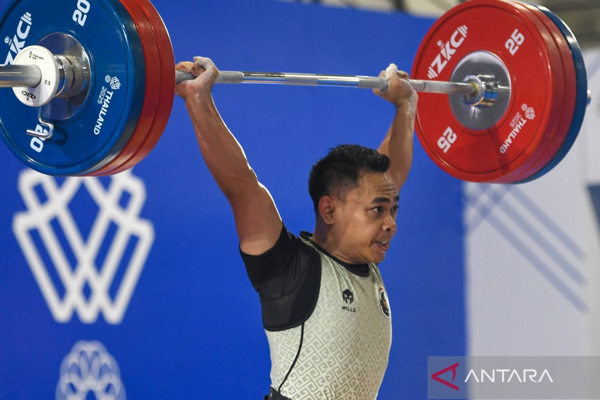Lifter Eko Yuli Irawan menolak tunduk pada usia