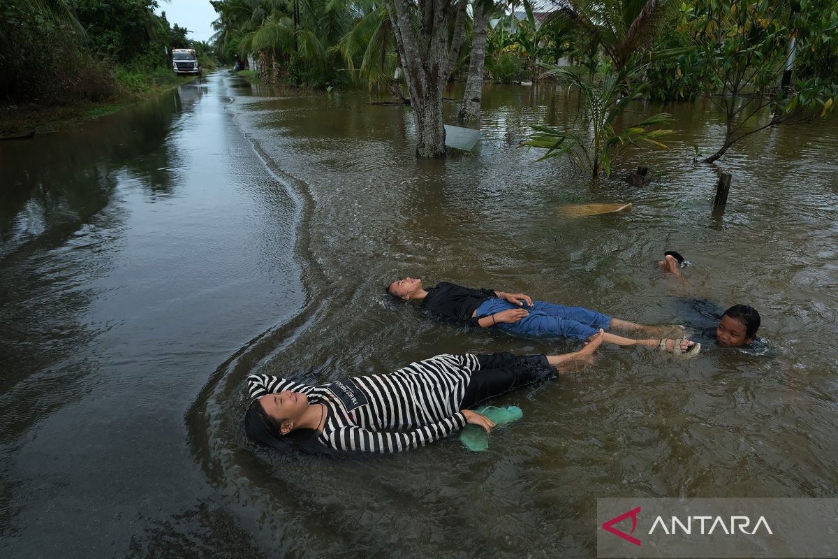Foto pilihan pekan ketiga Desember 2025