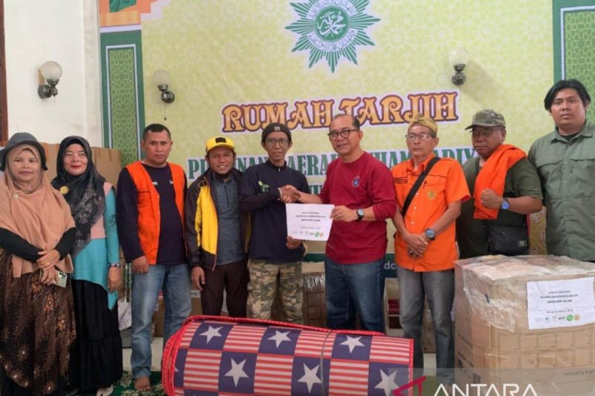 Ormas sipil dan Muhammadiyah Tapsel kolaborasi salurkan bantuan bencana