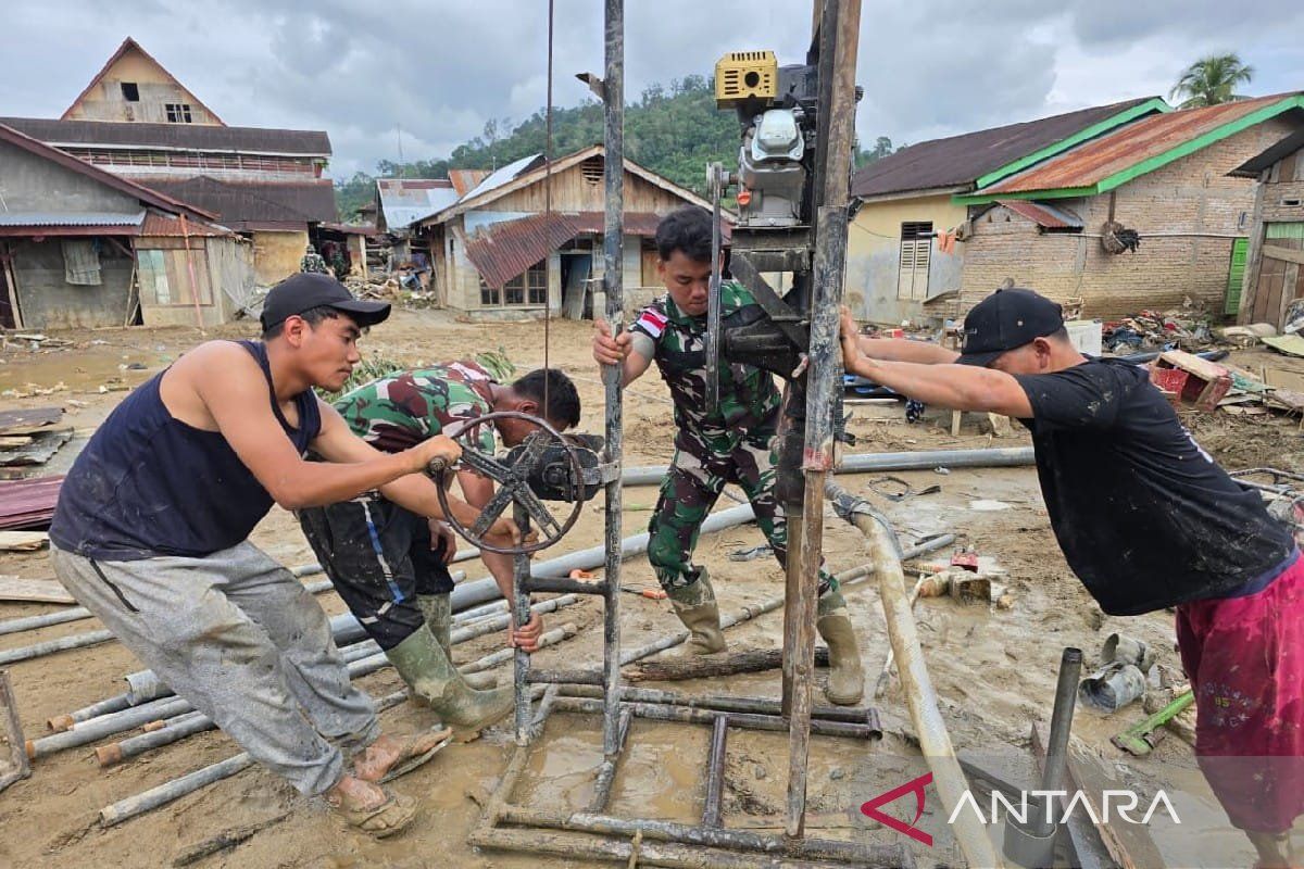 Kodim 0212 bangun sumur bor untuk pengungsi banjir di Batang Toru