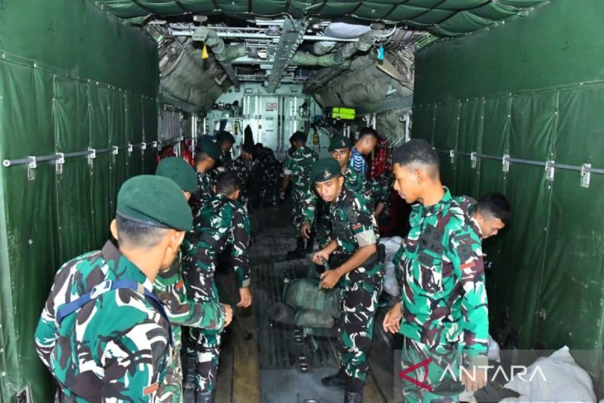 Pesawat AU antar personel AD ke Sumut untuk bertugas di lokasi bencana