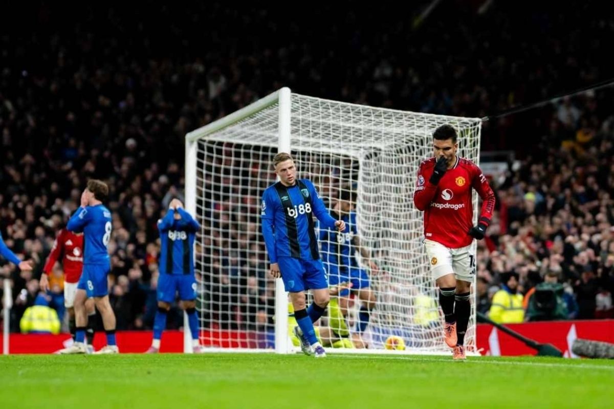 Drama delapan gol terjadi saat MU ditahan imbang Bournemouth 4-4