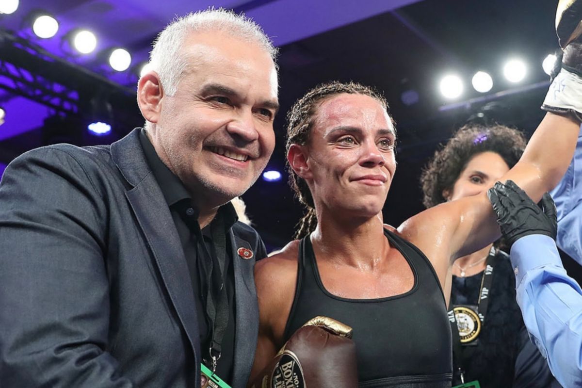 Kalahkan Silva, Artiga pertahankan juara dunia WBA tiga kali