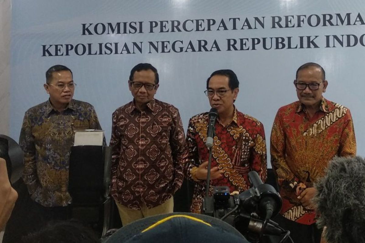 KPRP: Masalah kepolisian terkait unsur politik dan kepemimpinan
