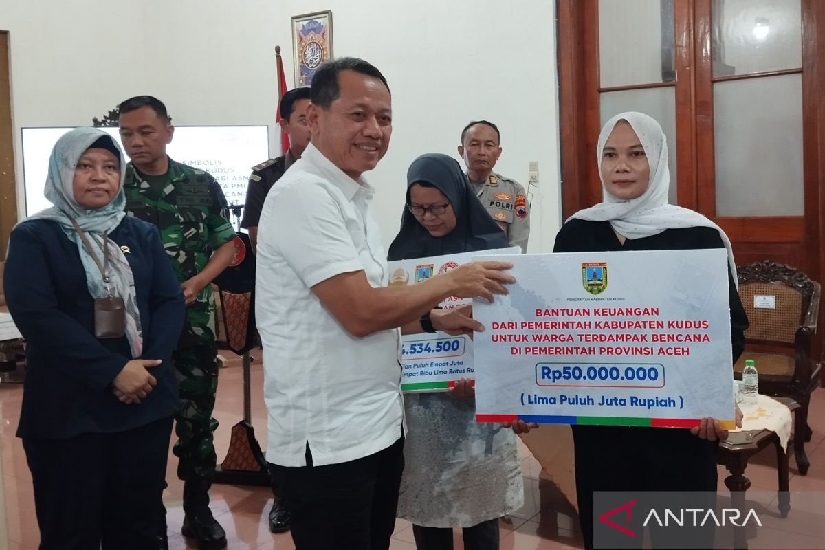Pemkab Kudus salurkan bantuan Rp694,53 juta untuk korban bencana banjir dan longsor Sumatera