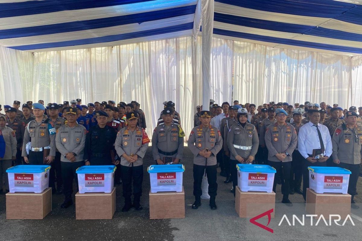 Kapolri minta Polri tetap hadir untuk masyarakat di tengah bencana