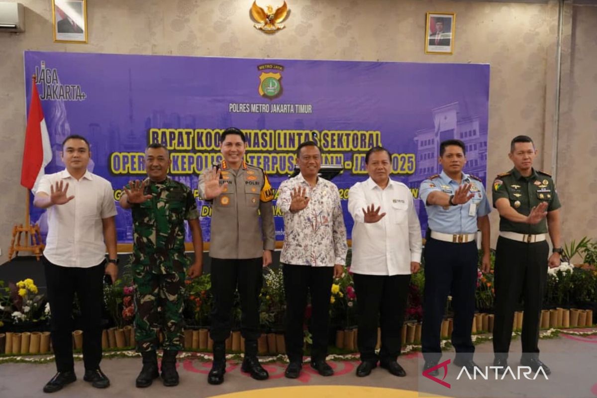 Jaktim dirikan posko pengamanan jelang Nataru