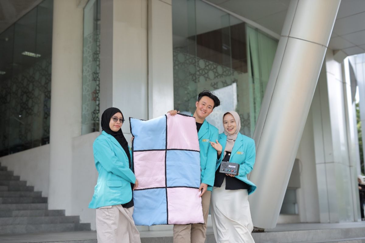 Tim mahasiswa UMS raih hibah Innovillage, kembangkan karpet terapi multi-tema untuk anak disabilitas