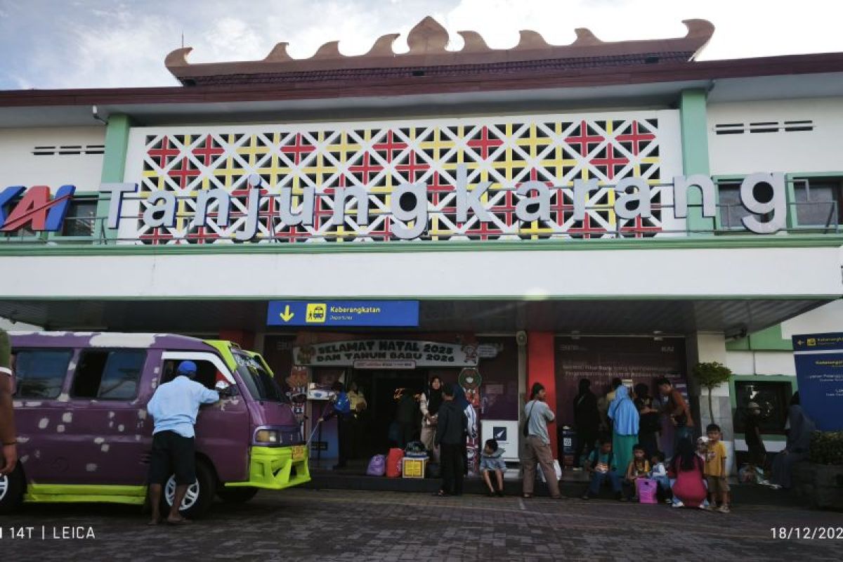 KAI Tanjungkarang siapkan 58.176 kursi pada Natal dan Tahun Baru