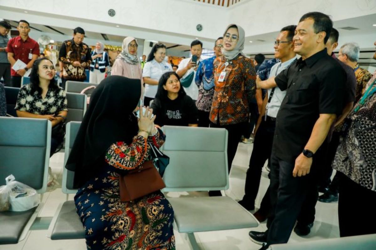 Rute penerbangan dari bandara di Jateng kian banyak, jadi daya tarik investasi dan pariwisata