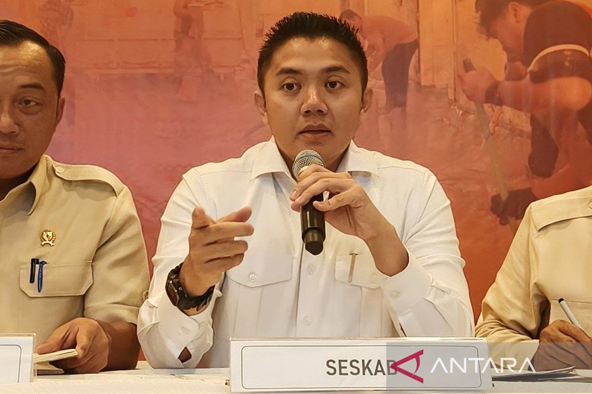 Seskab Teddy-BMKG bertemu bahas opsi modifikasi cuaca akhir tahun
