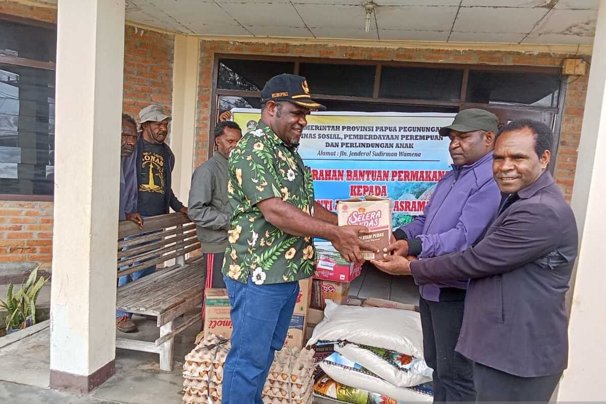 Dinsos Papua Pegunungan pastikan anak yatim peroleh bantuan perayaan Natal 2025