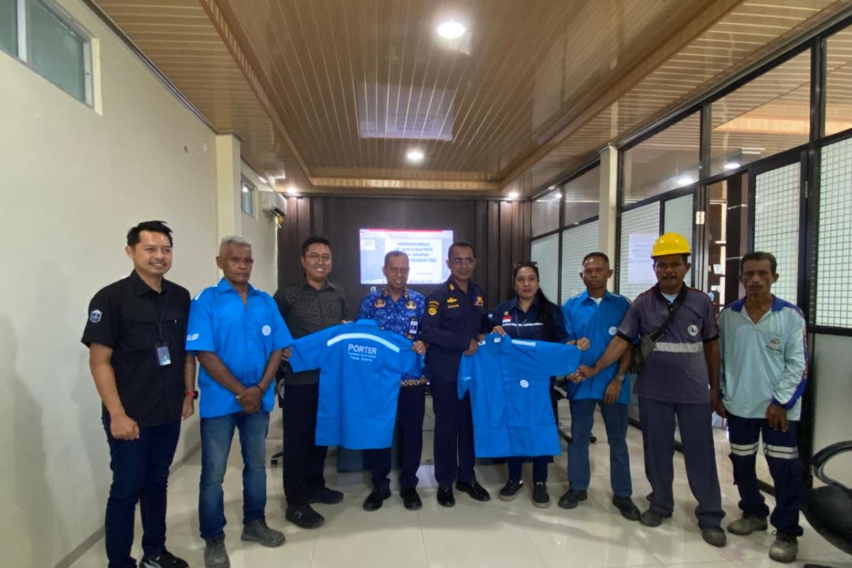Pelindo: 3.612 seragam baru untuk porter demi keamanan jelang Nataru