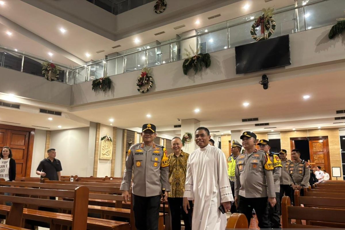 Kapolda Metro Jaya tinjau pengamanan di Gereja St Kim Tae Gon