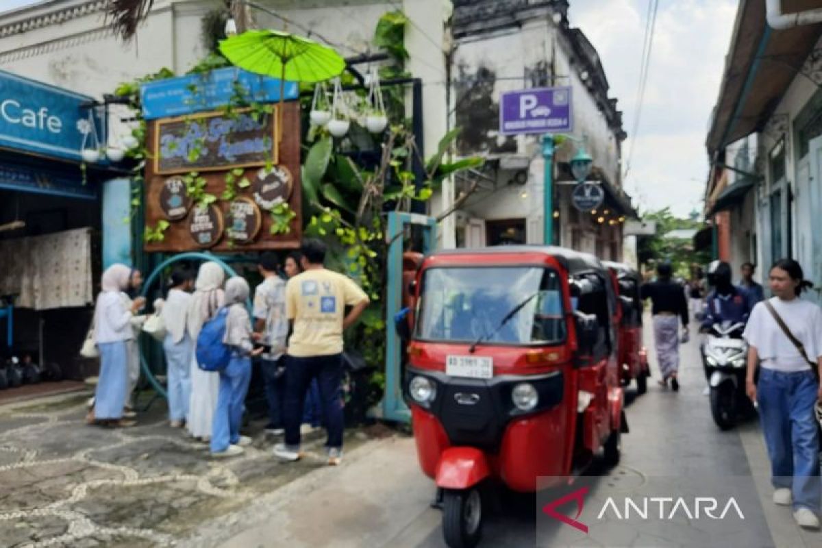 Bajaj RE ramaikan sektor pariwisata di Solo