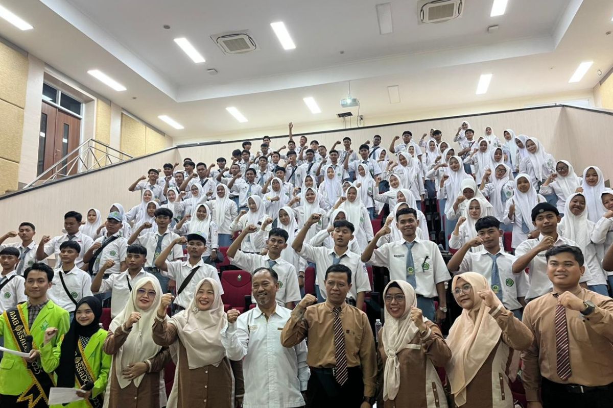 UIN Walisongo perkuat citra Kampus Islam Visioner lewat Visit School MAN 2 Tegal