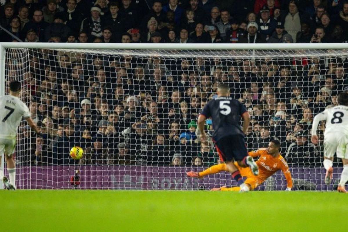 Ral Jimnez Jadi Pahlawan, Fulham Tundukkan Nottingham Forest