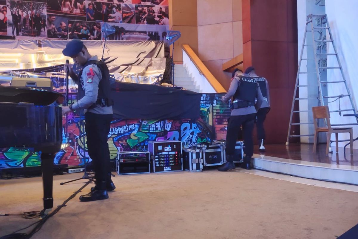 Gegana sterilisasi gereja di Tamansari