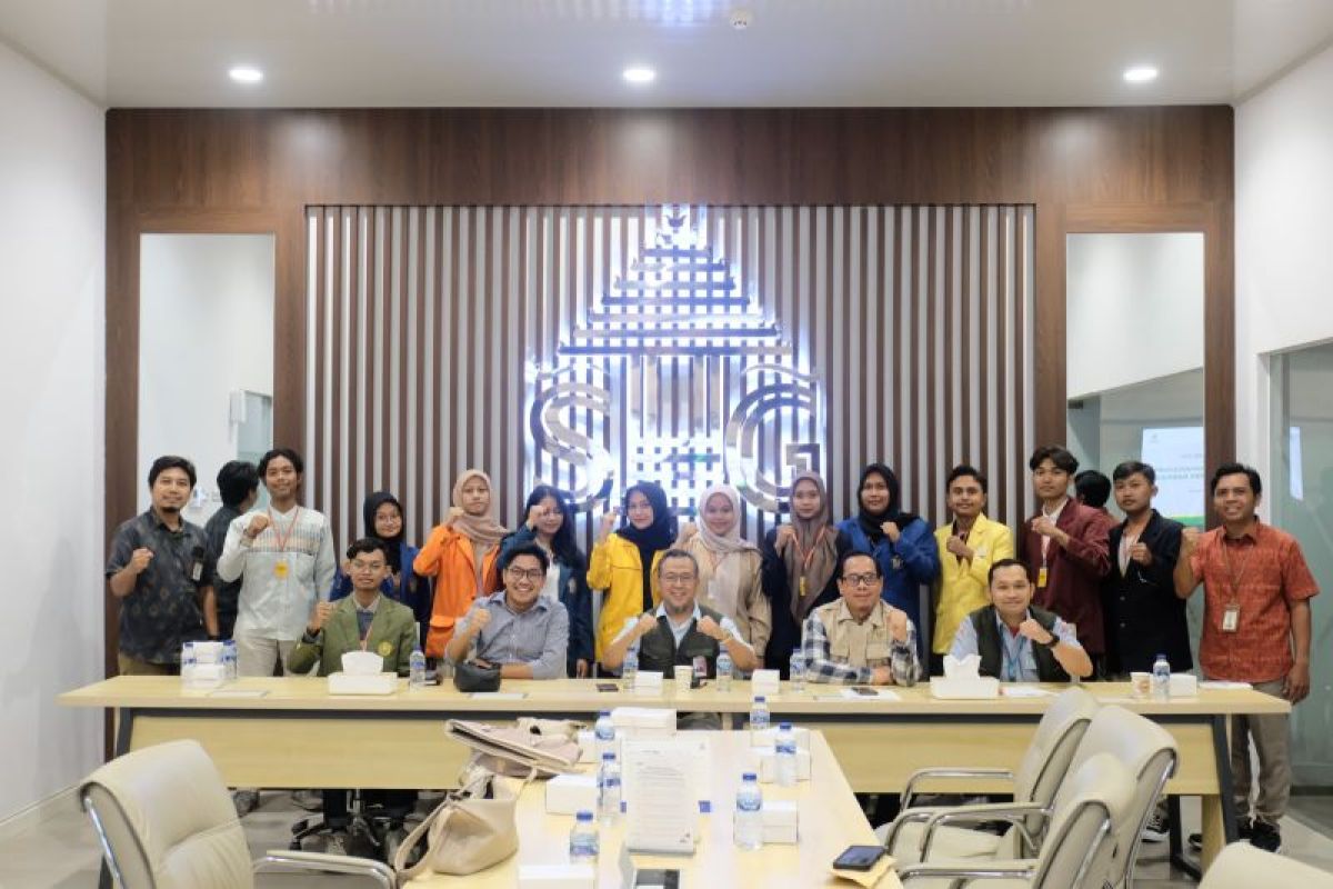 UPZ Baznas Semen Gresik salurkan beasiswa prasejahtera ke mahasiswa