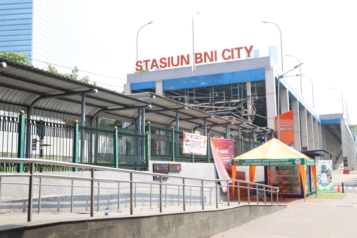 Scenic Art Station: Karya Seni Ruang Publik & Taman Seni Hadir di Stasiun BNI City