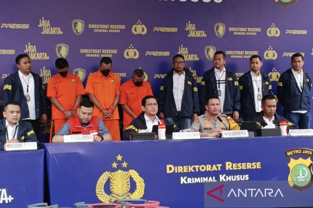 Polisi bongkar pengoplosan tabung LPG di Jakarta Timur dan Depok