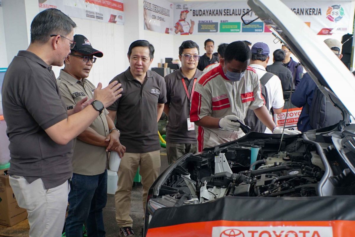 Toyota siagakan posko 24 jam dan 300 bengkel selama libur akhir tahun