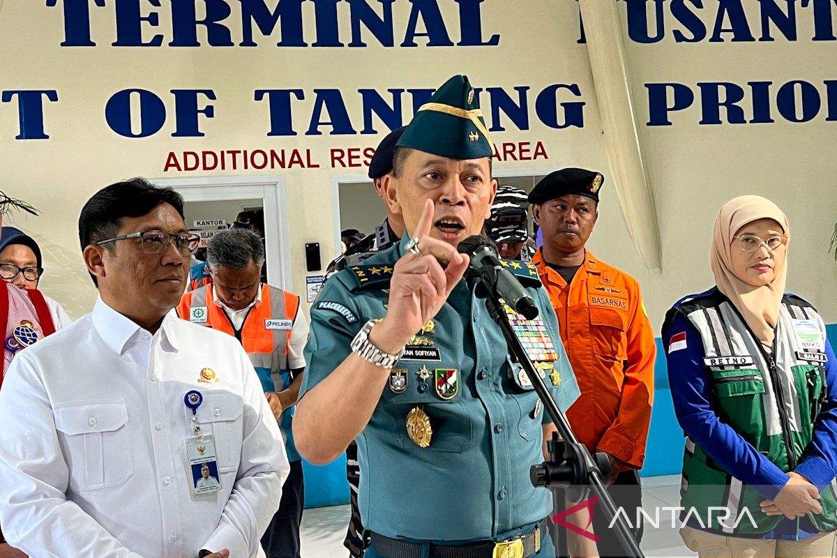 TNI AL kerahkan 20 kapal perang percepat pemulihan bencana Sumatera