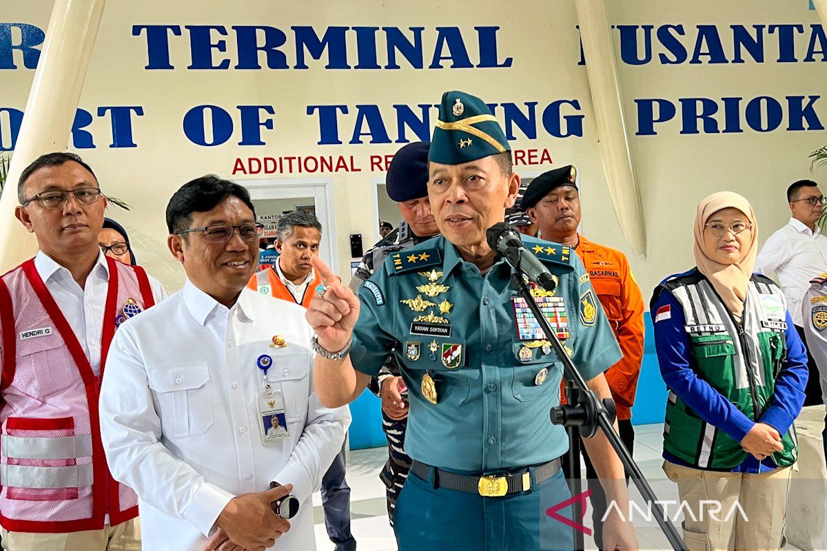 TNI AL siagakan kapal perang dukung kelancaran pelayaran Nataru