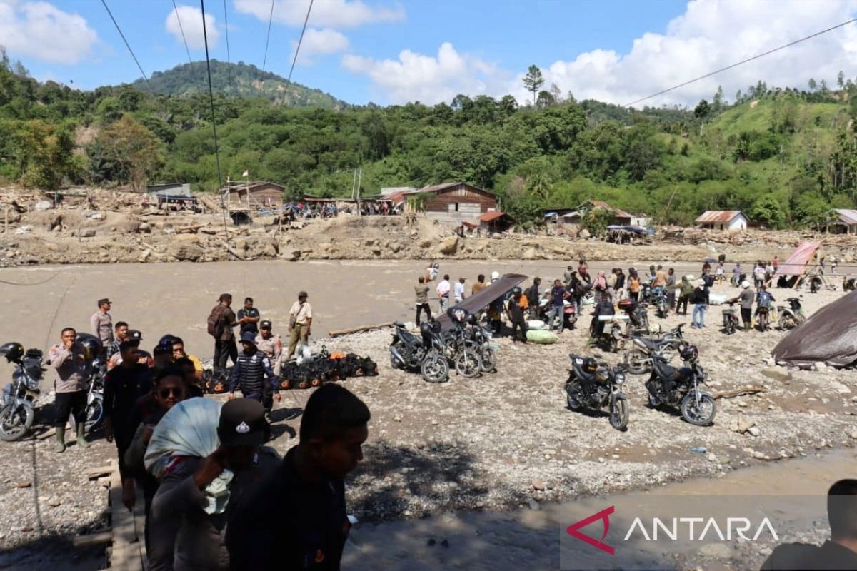 Polres Aceh Tengah gunakan trail ke daerah terisolasi bawa bantuan