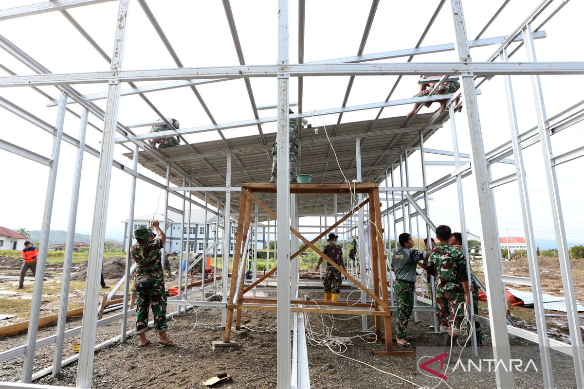 BNPB percepat pembangunan huntara dengan pola kerja 18 jam per hari