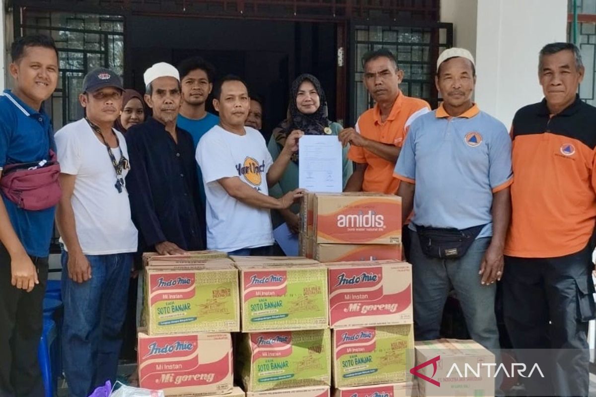 BPBD Banjar salurkan bantuan logistik pada ratusan pengungsi banjir