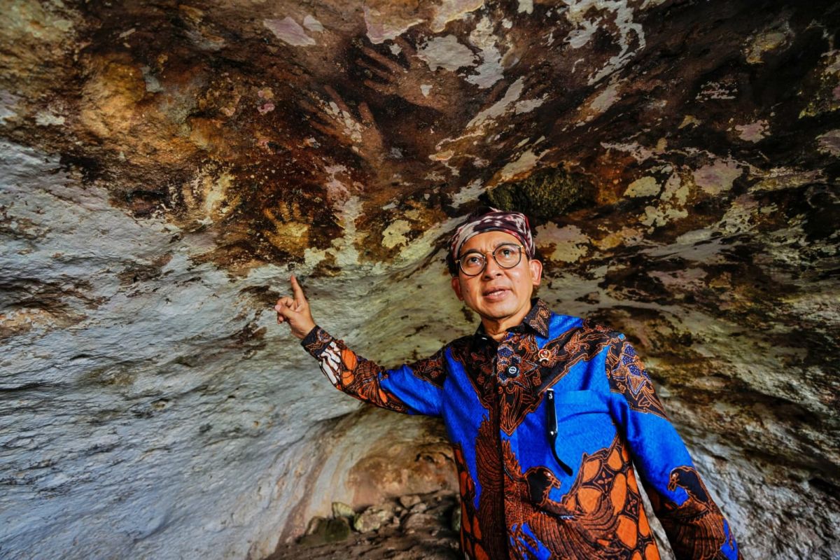 Fadli Zon Serukan Pelestarian Situs Gua Mananga Marapu