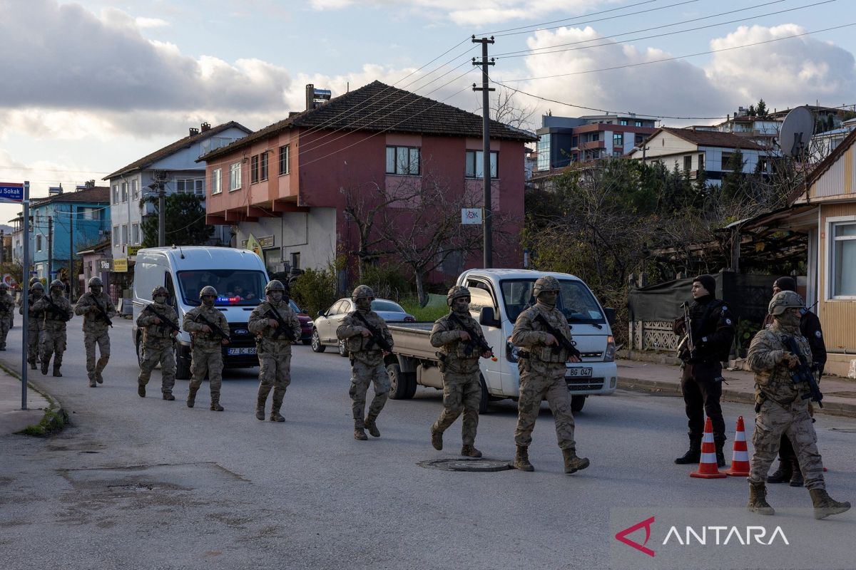 Operasi polisi Turki di Yalova sasar terduga militan ISIS, tujuh petugas terluka