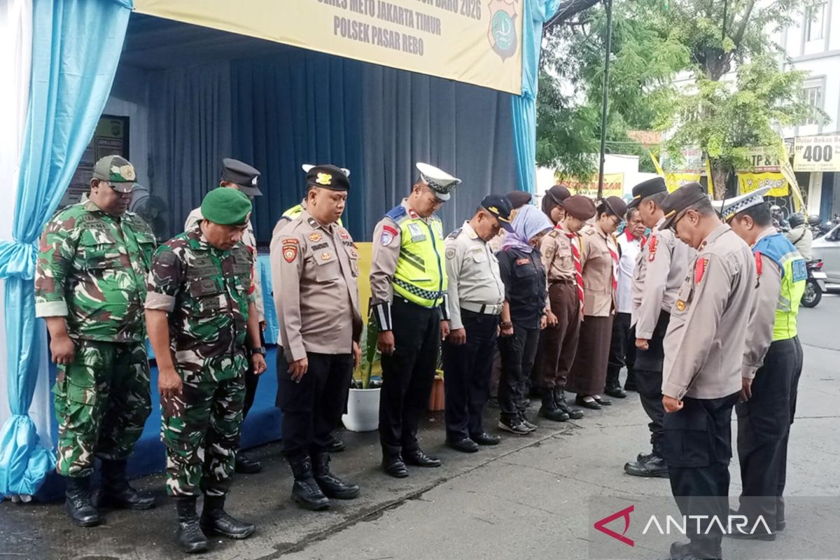 Sudinhub Jaktim kerahkan 200 personel saat malam tahun baru