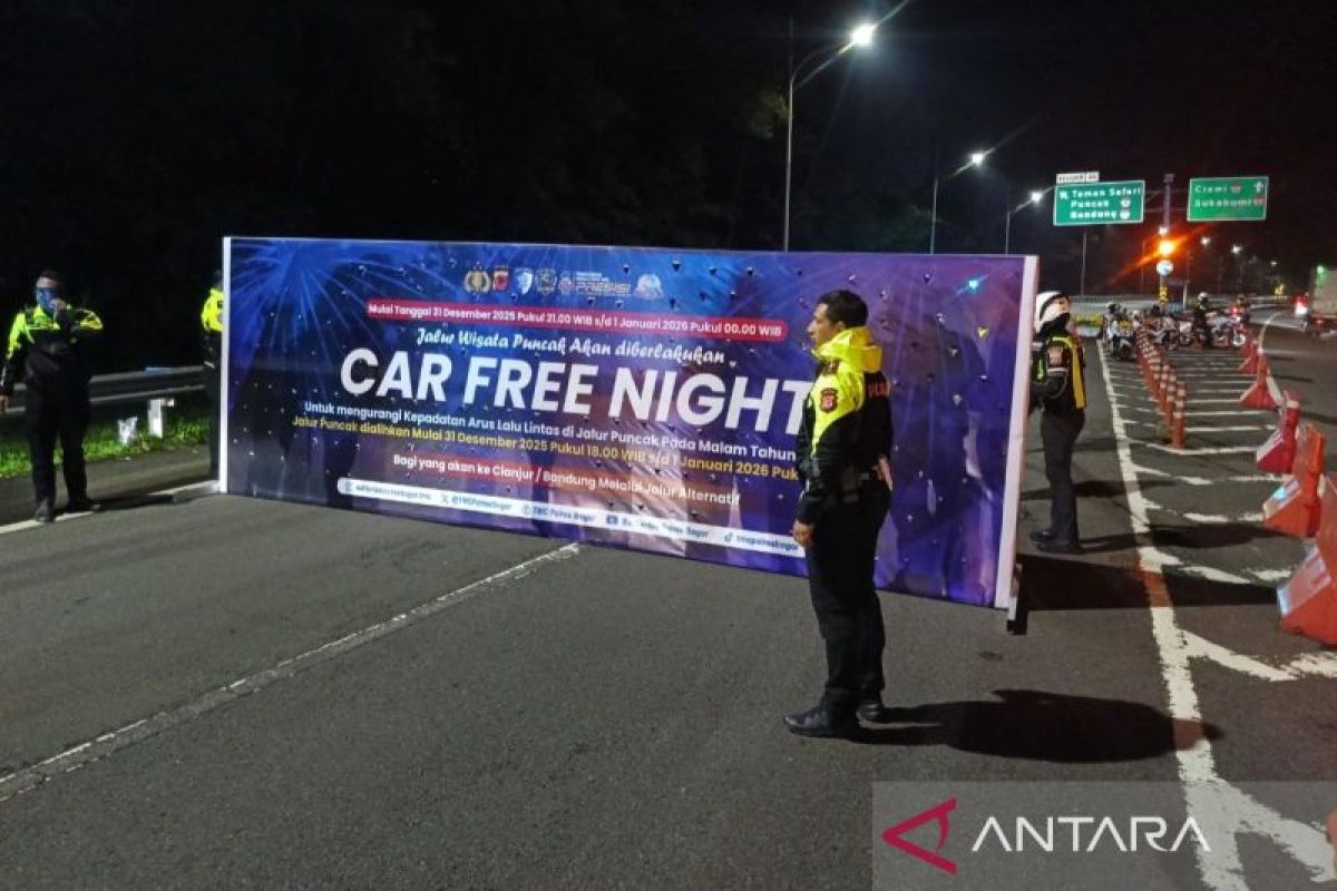 Kendaraan dilarang naik-turun di Puncak hingga 01.00 WIB